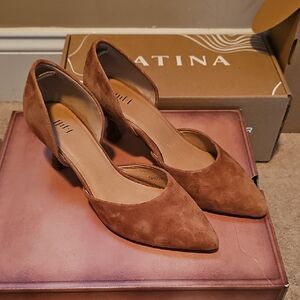 Women's Tan Suede Shoes